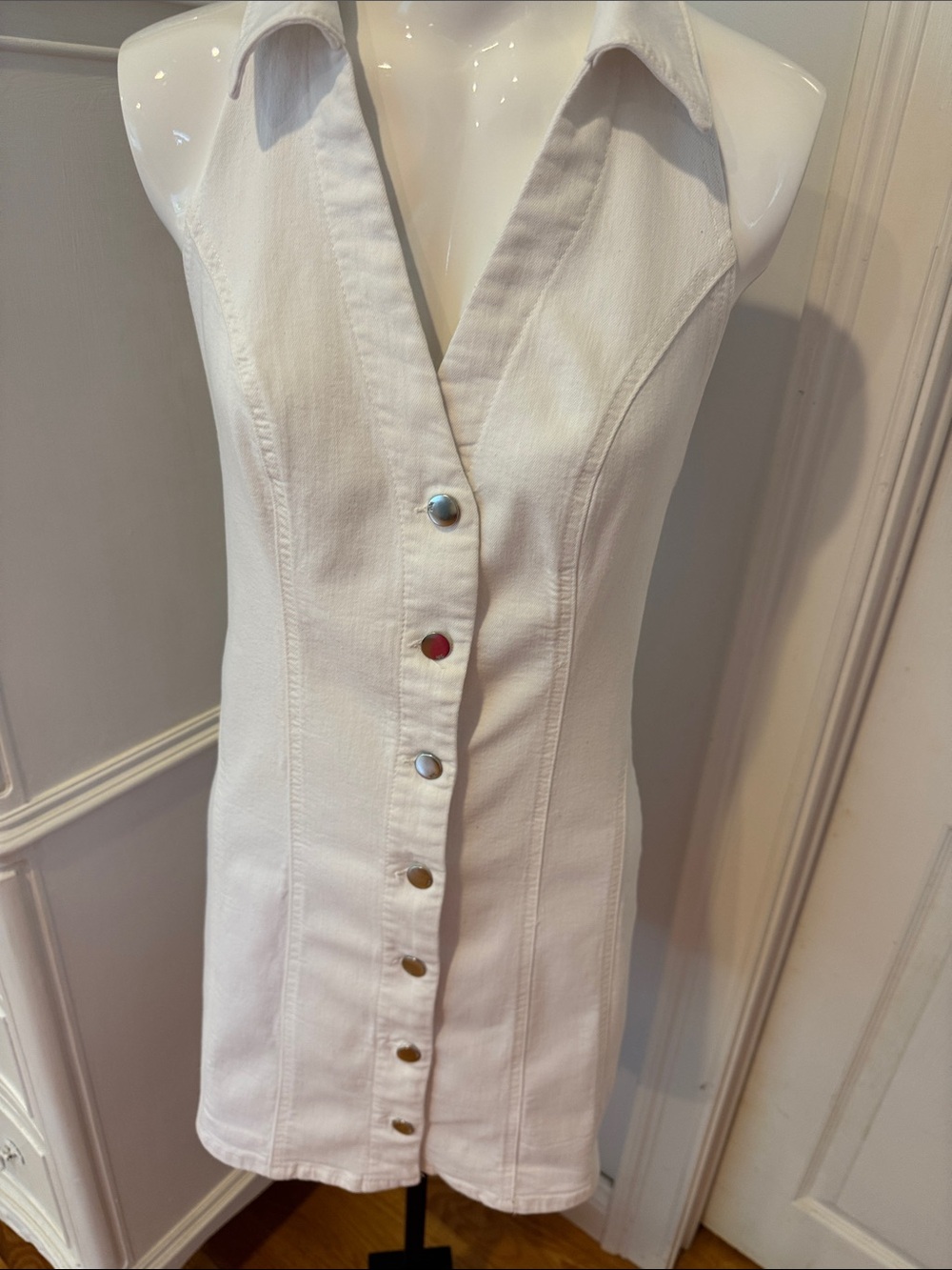 White denim halterButton-Front Collared Dress